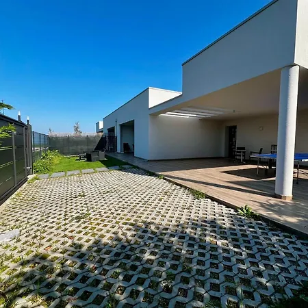 Garbisa Al Villa